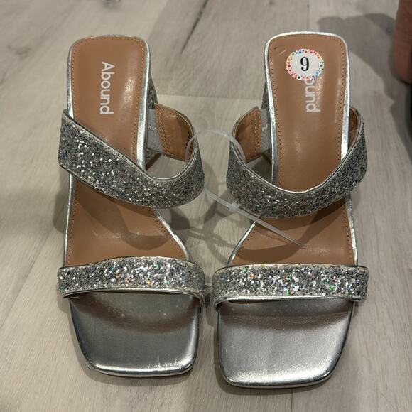 Abound NWOT Silver Glitter Heels Sandals - Picture 6 of 7